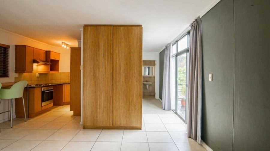 To Let 1 Bedroom Property for Rent in Wynberg Upper Western Cape